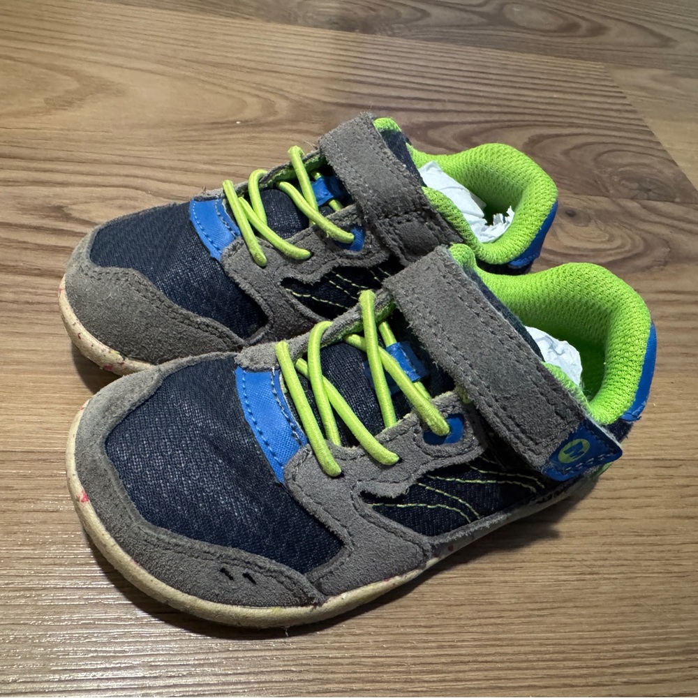 Merrell Bare foot A83 Sneakers in Gray and Blue with Green Accents